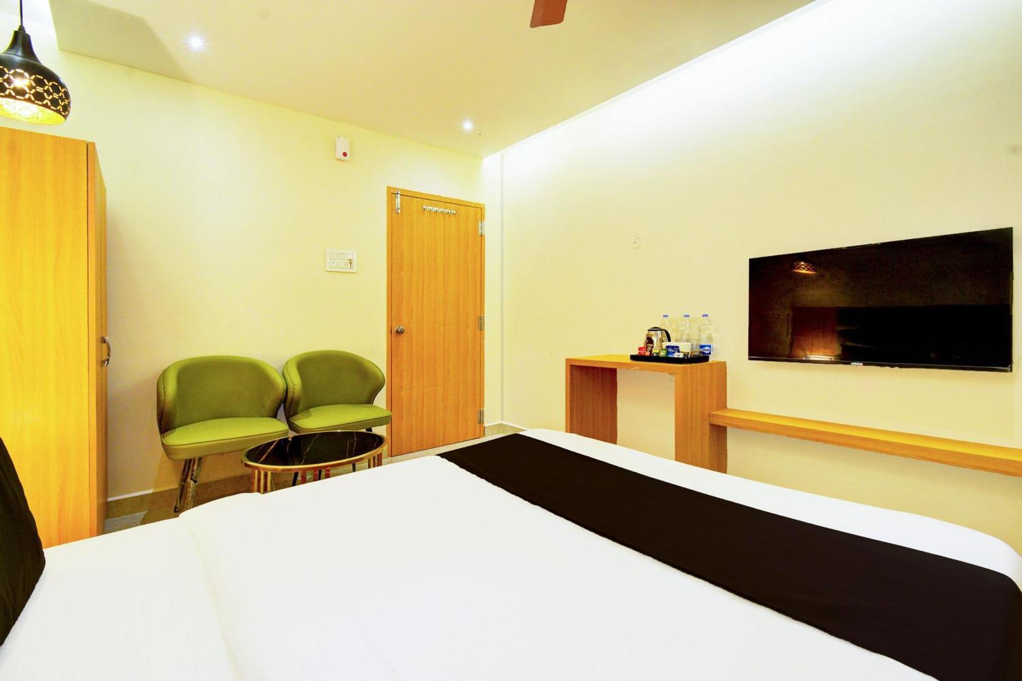 Hotel O Svs Suites Luxury Rooms Trimulgherry Dış mekan fotoğraf
