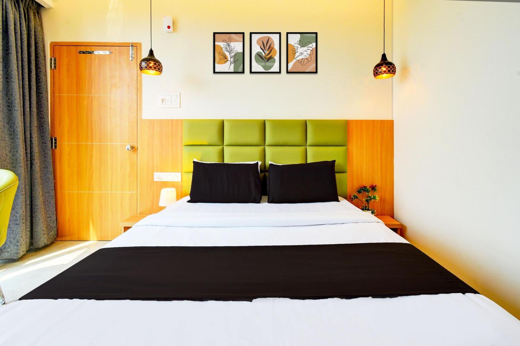 Hotel O Svs Suites Luxury Rooms Trimulgherry Dış mekan fotoğraf